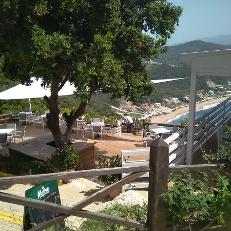 The Zeus Throne Resort בית הארחה